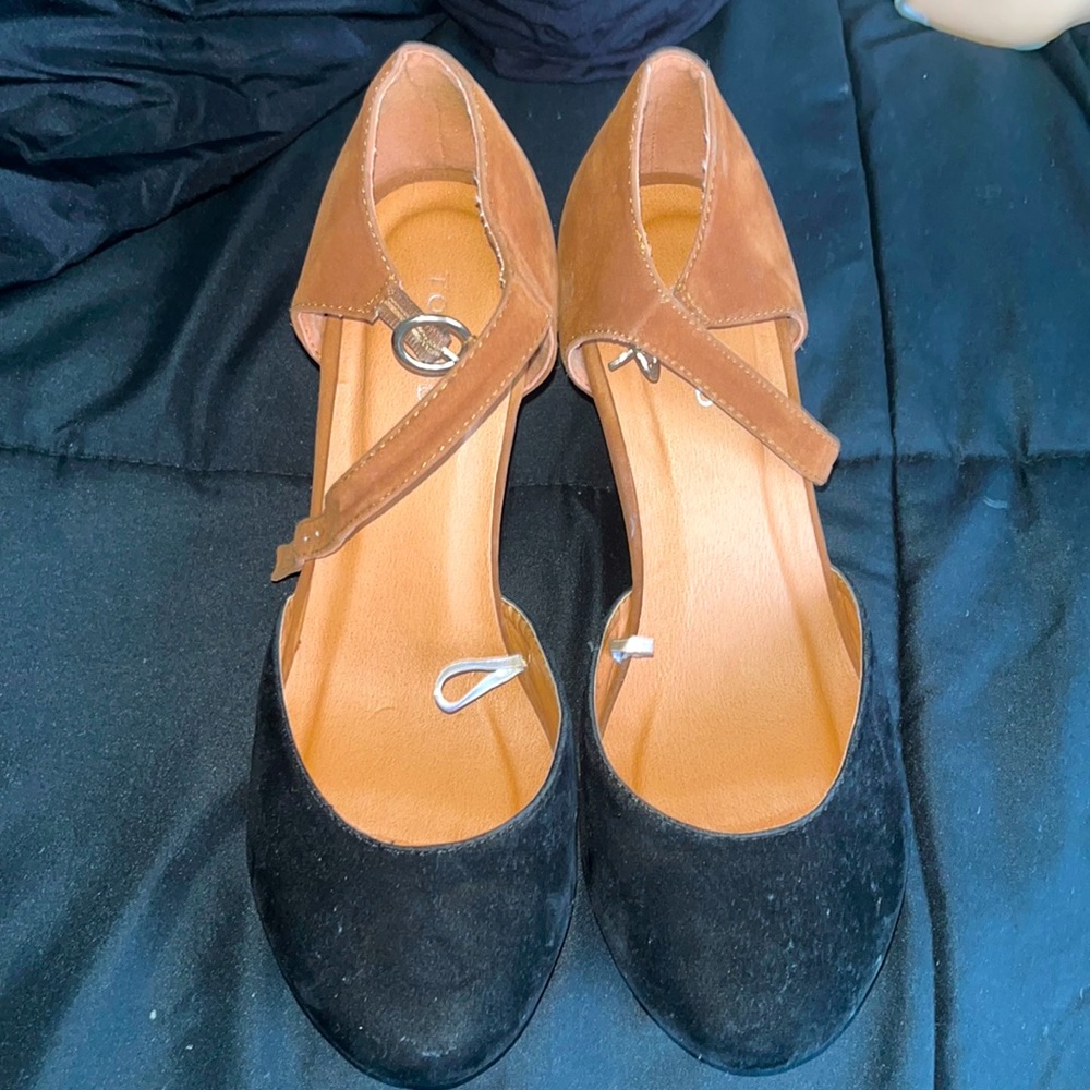 Black and Tan wedges